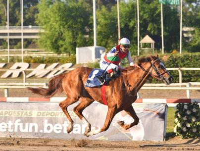 DE EXTREMO A EXTREMO CUAN CHEF (DADDY LONG LEGS) ES EL NUEVO HÉROE DEL DERBY ARGENTINO.