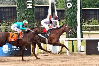 EARTH GOD VOLVIO A LA ARENA Y CONQUISTO SU TERCER GRUPO 1